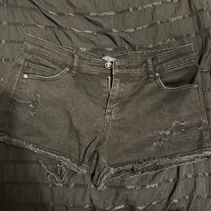black jean shorts